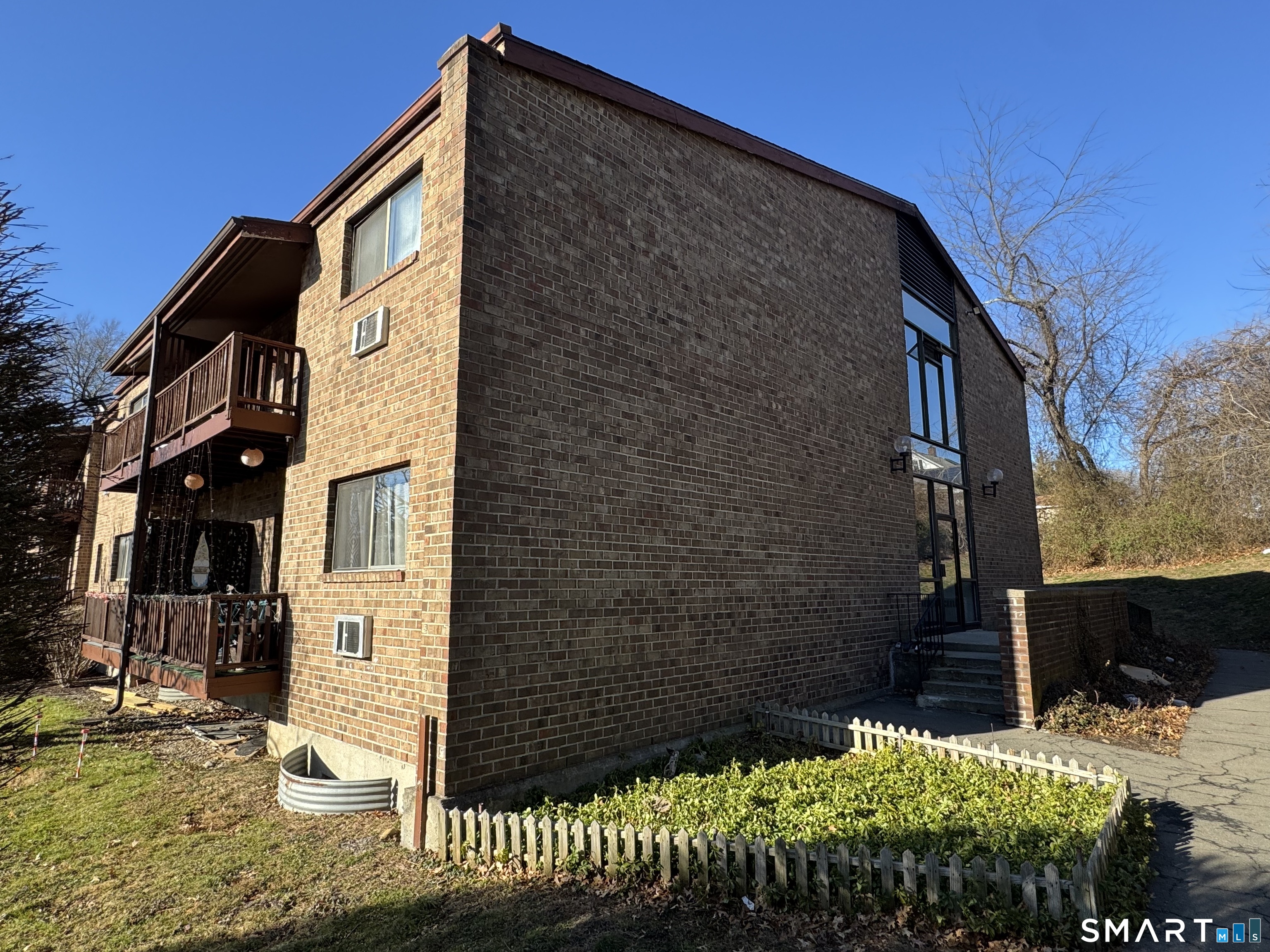 235 Henry Avenue 12G