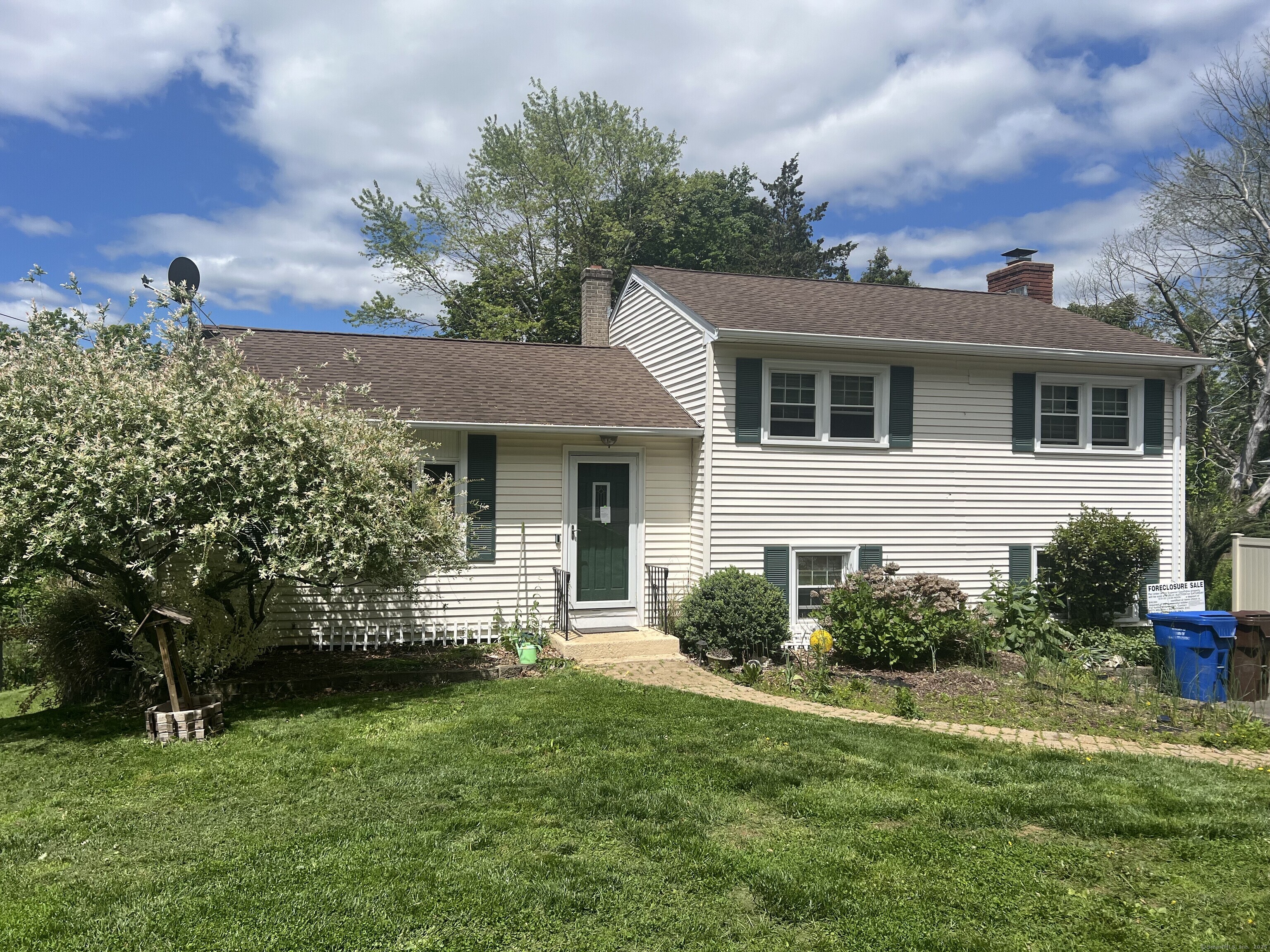 Property for Sale at Branford Road, North Branford, Connecticut - Bedrooms: 3 
Bathrooms: 2 
Rooms: 7  - $369,000
