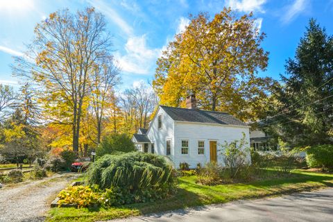 Tiny photo for 1 Hi Barlow Road, Newtown, CT 06470 (MLS # 24135328)