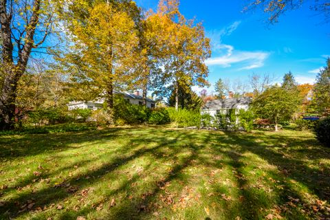 Tiny photo for 1 Hi Barlow Road, Newtown, CT 06470 (MLS # 24135328)