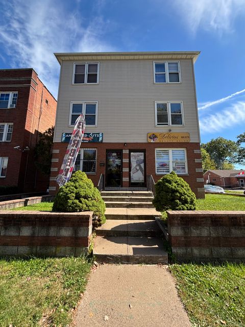 Photo of 552 Franklin Avenue #Floor 2, Hartford, CT 06114 (MLS # 24131239)