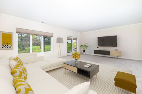 Tiny photo for 16 Thistle Hollow #16, Avon, CT 06001 (MLS # 24141379)