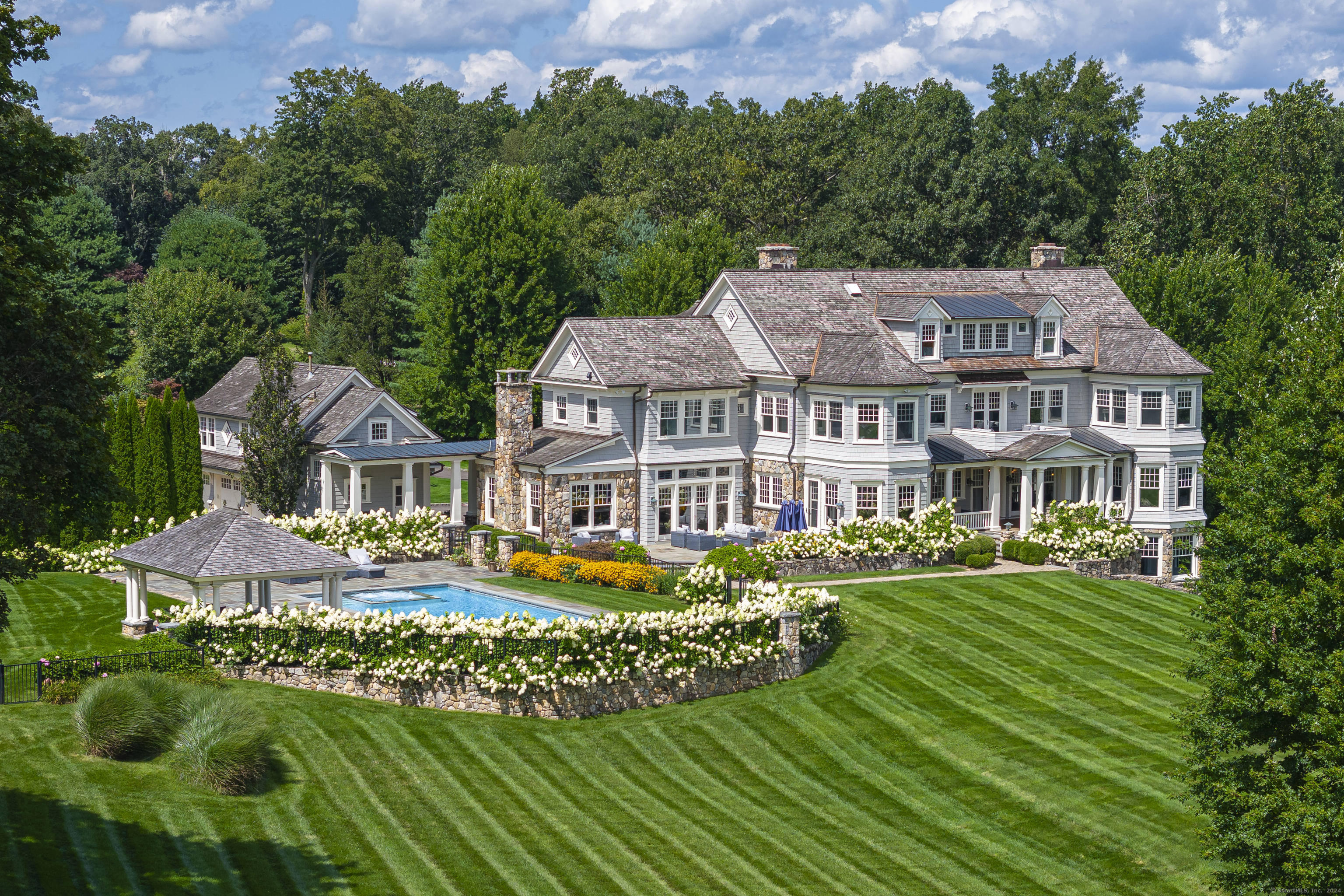 Property for Sale at 785 Oenoke Ridge, New Canaan, Connecticut - Bedrooms: 7 
Bathrooms: 8.5 
Rooms: 20  - $7,295,000