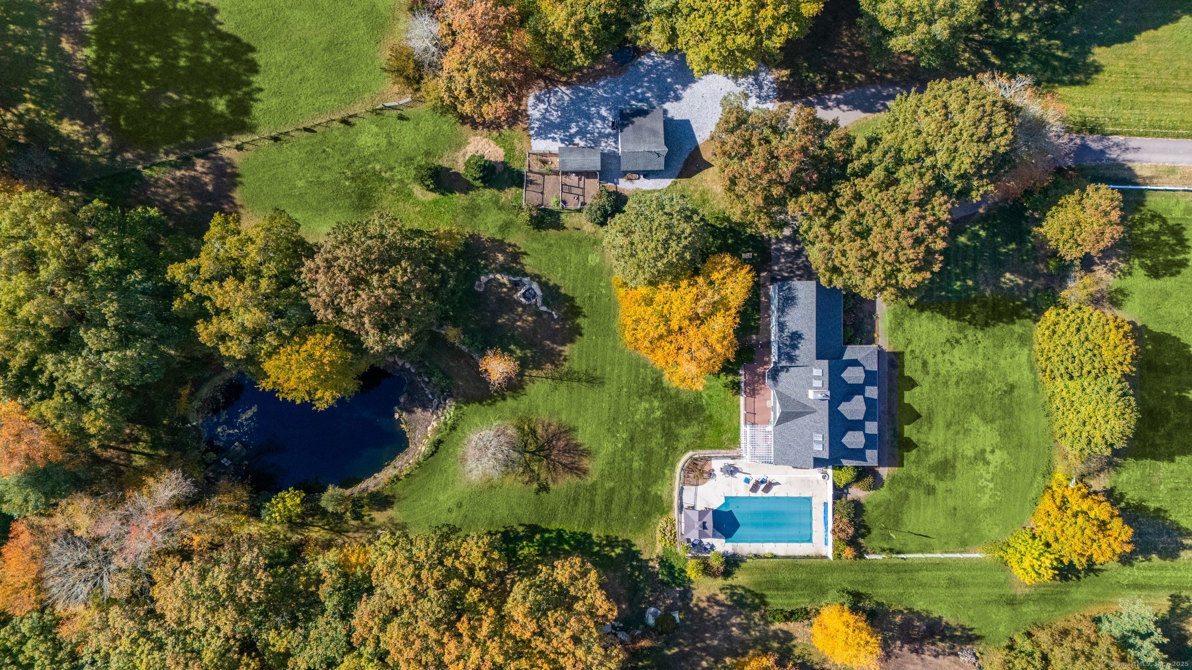 11 Pequot Lane, Hopkinton, Rhode Island image 2