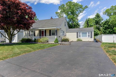 Photo of 26 Macarthur Road, North Haven, CT 06473 (MLS # 24177216)