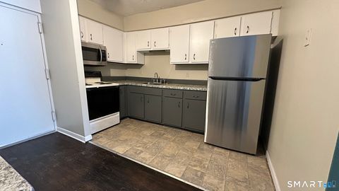 Photo of 581 Crown Street #99, Meriden, CT 06450 (MLS # 24173034)