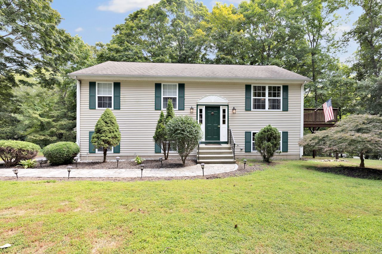 58 KINGS Highway