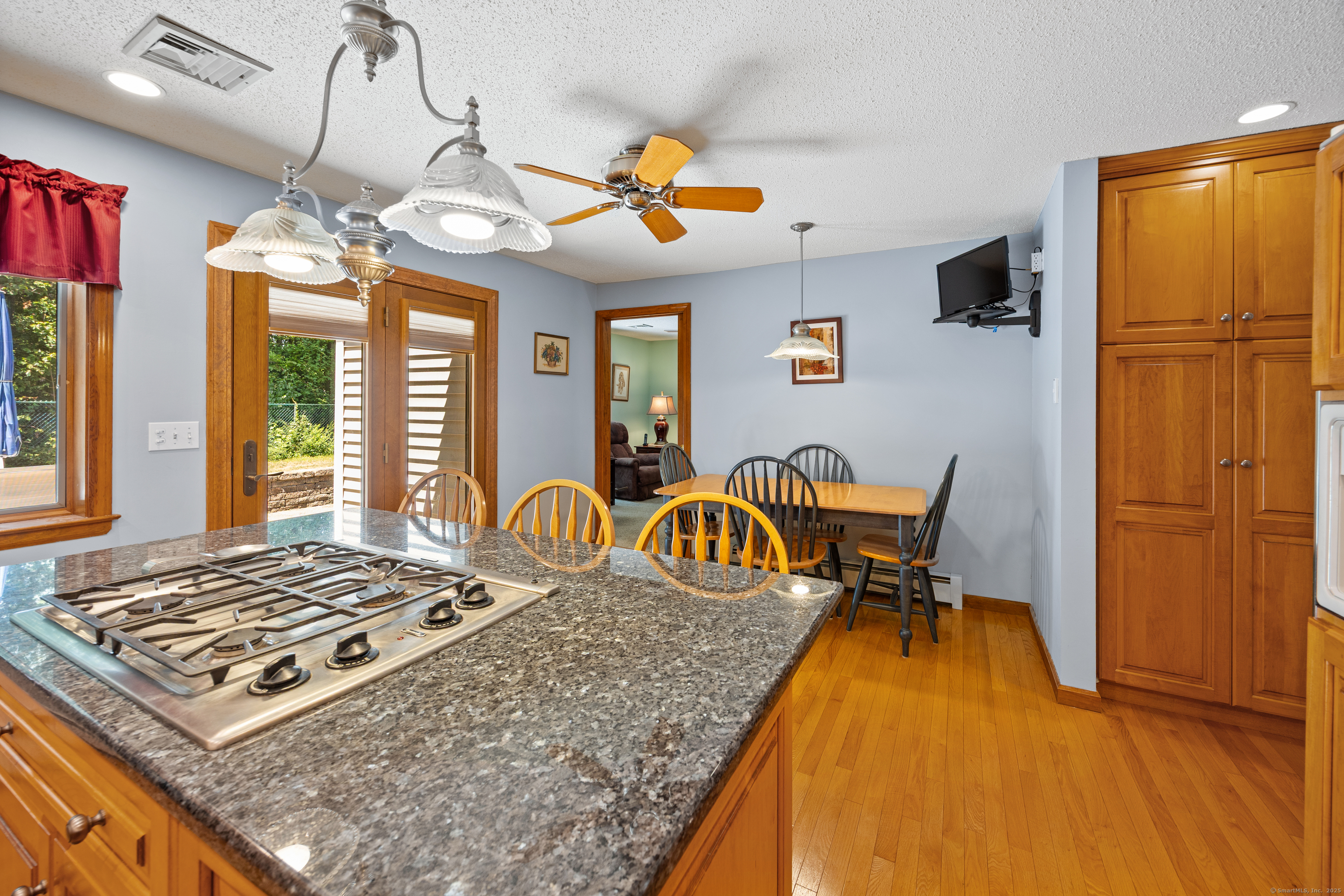 113 Straddle Hill