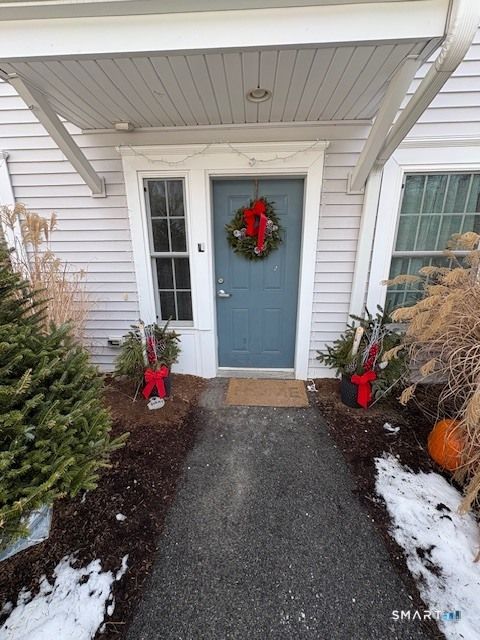 Tiny photo for 77 Lyme Street #2L, Old Lyme, CT 06371 (MLS # 24151958)