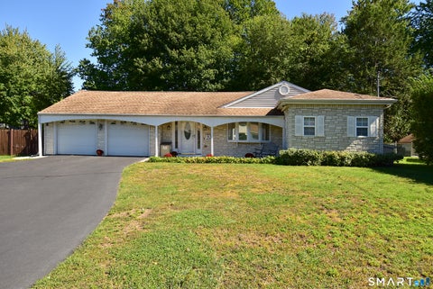 Photo of 49 Green Manor Avenue, Windsor, CT 06095 (MLS # 24209642)