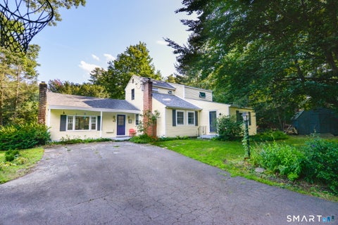Photo of 23 Chriswell Drive, Simsbury, CT 06070 (MLS # 24200575)