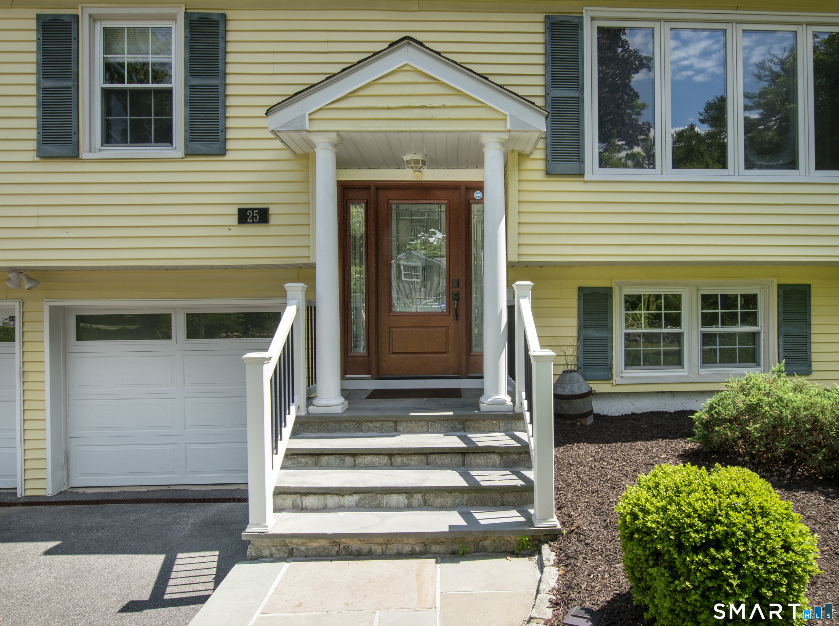 25 Olmstead Lane