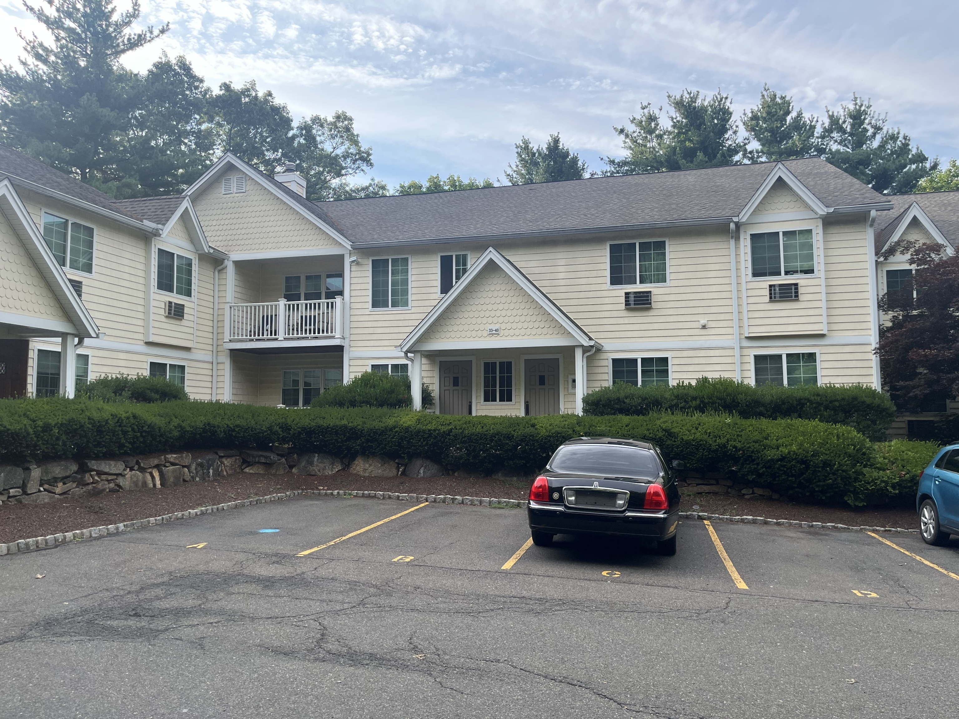 2955 Madison Avenue APT 40