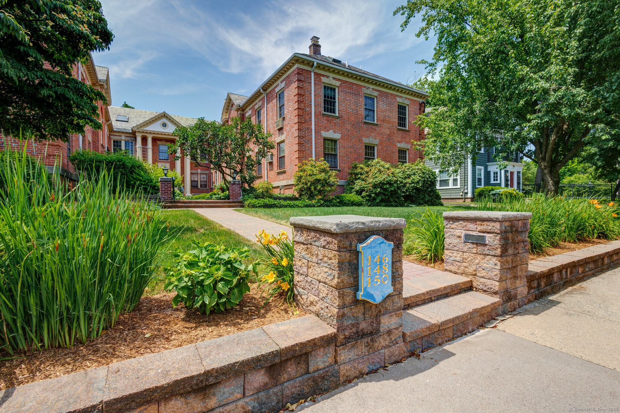 148 Everit Street APT A