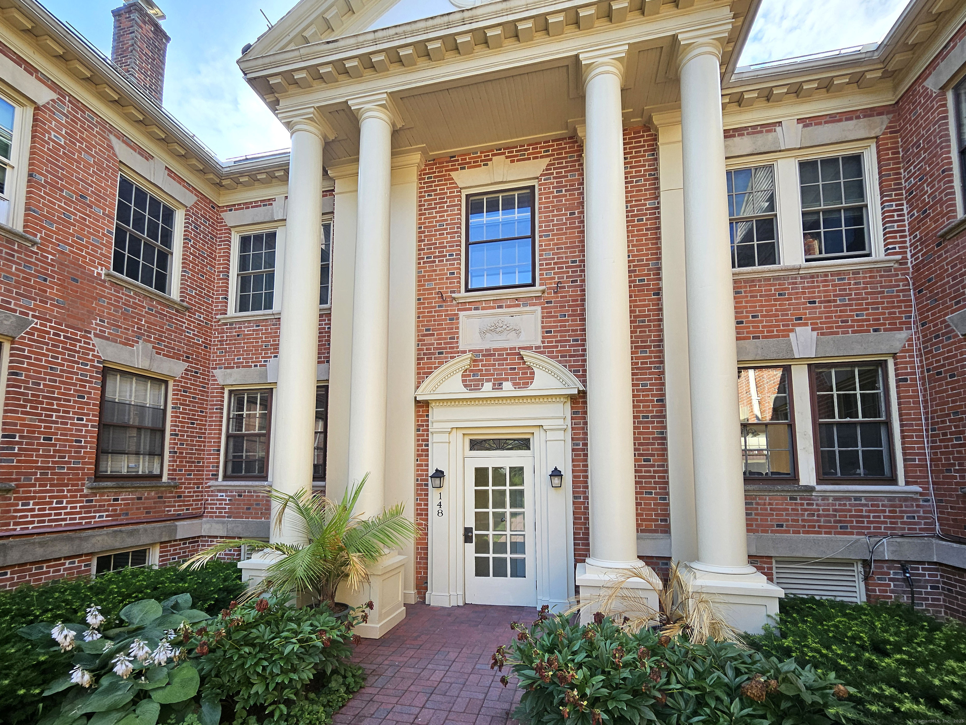 148 Everit Street APT A