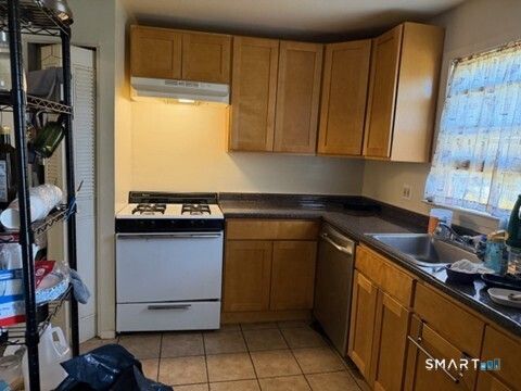 Tiny photo for 5 Treat Street #4A, West Haven, CT 06516 (MLS # 24166676)