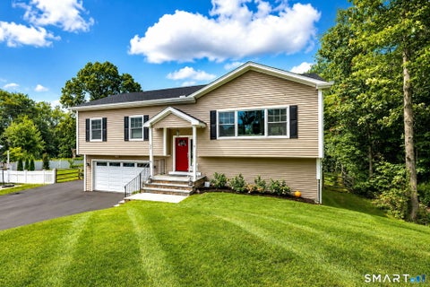 Homes For Sale - 22 Quarry Road<br/> New Haven County, Milford, CT 06460