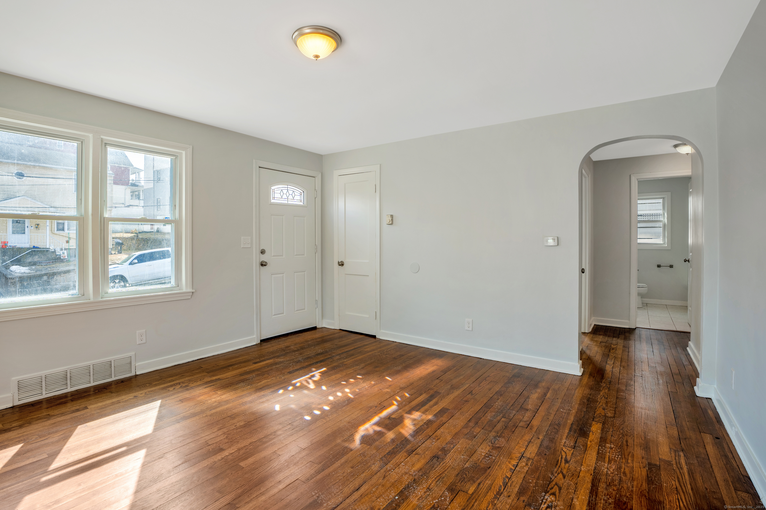 82 Sunnyside Avenue, Waterbury, Connecticut image 4