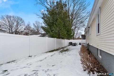 Tiny photo for 121 Alden Street, Fairfield, CT 06824 (MLS # 24147982)