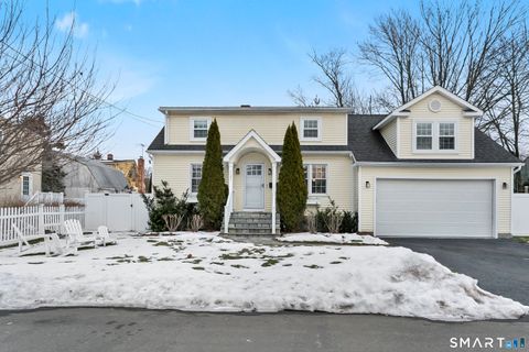 Tiny photo for 121 Alden Street, Fairfield, CT 06824 (MLS # 24147982)