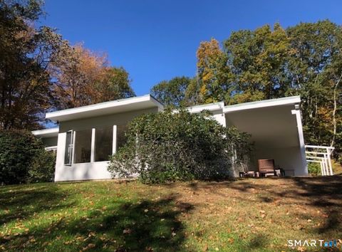 Photo of 525 Munger Lane, Bethlehem, CT 06751 (MLS # 24155584)