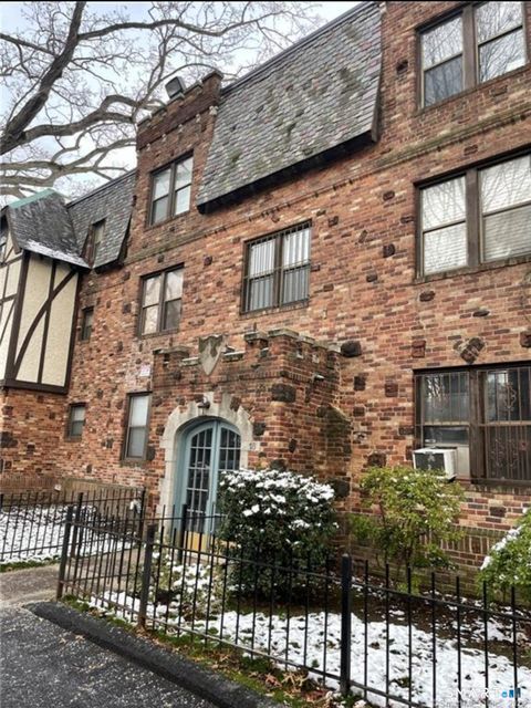 Tiny photo for 18 Townley Street #D3, Hartford, CT 06105 (MLS # 24150872)