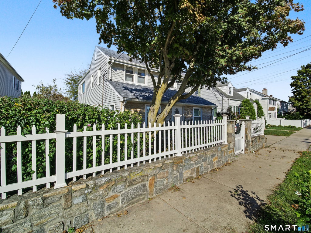 Photo of 77 West Avenue, Stamford, CT 06902 (MLS # 24214667)