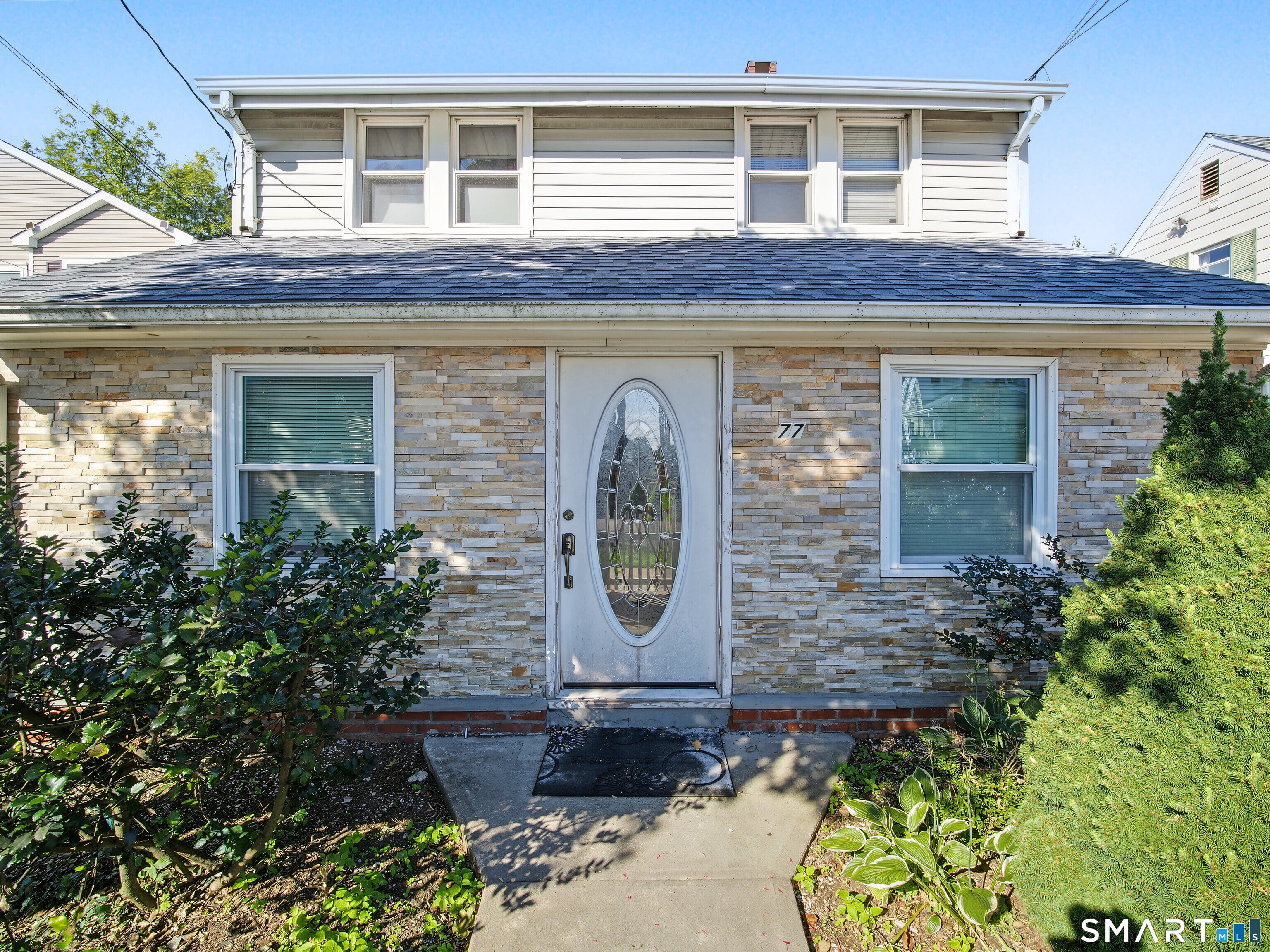 77 West Avenue