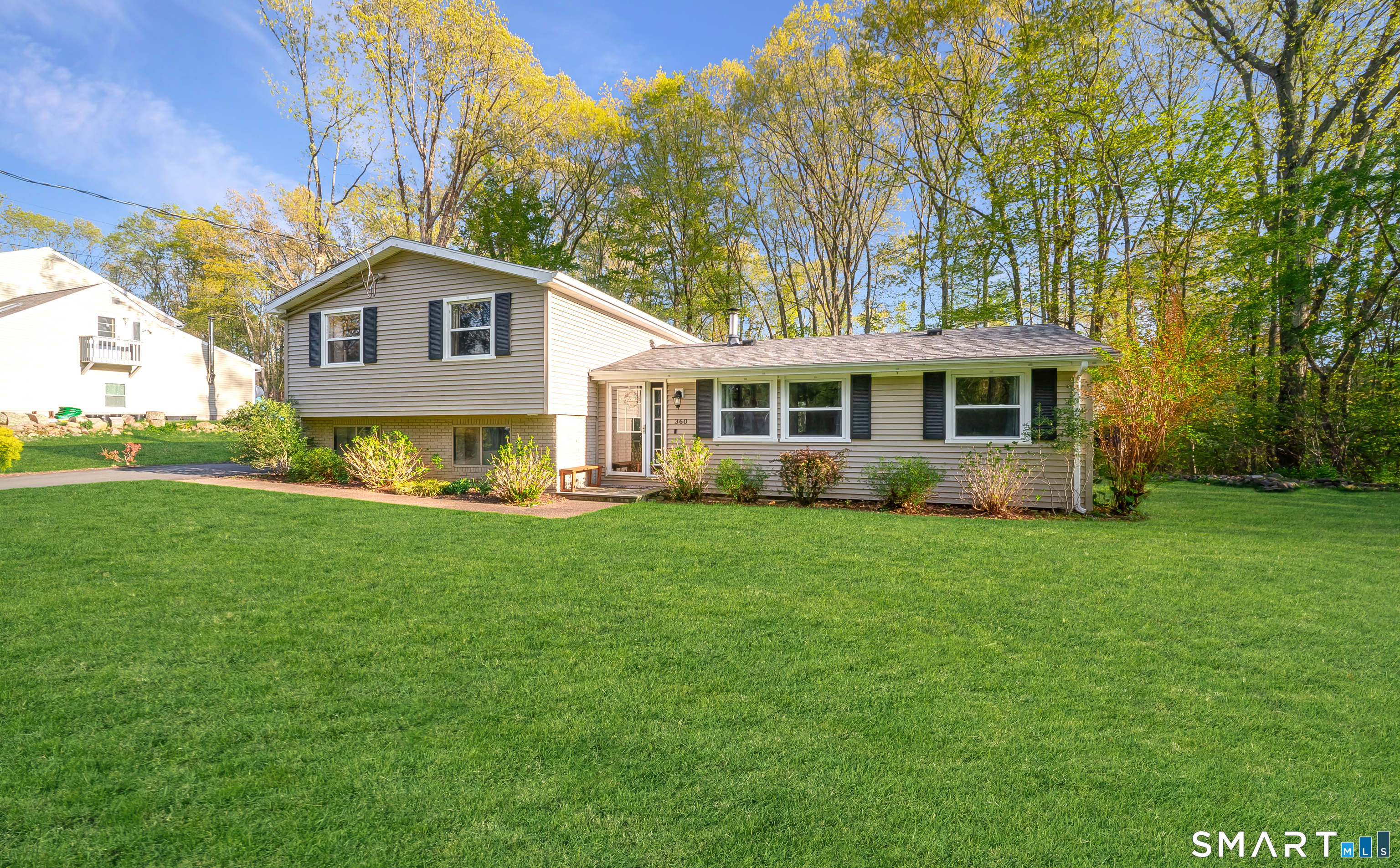 360 West Shepard Avenue