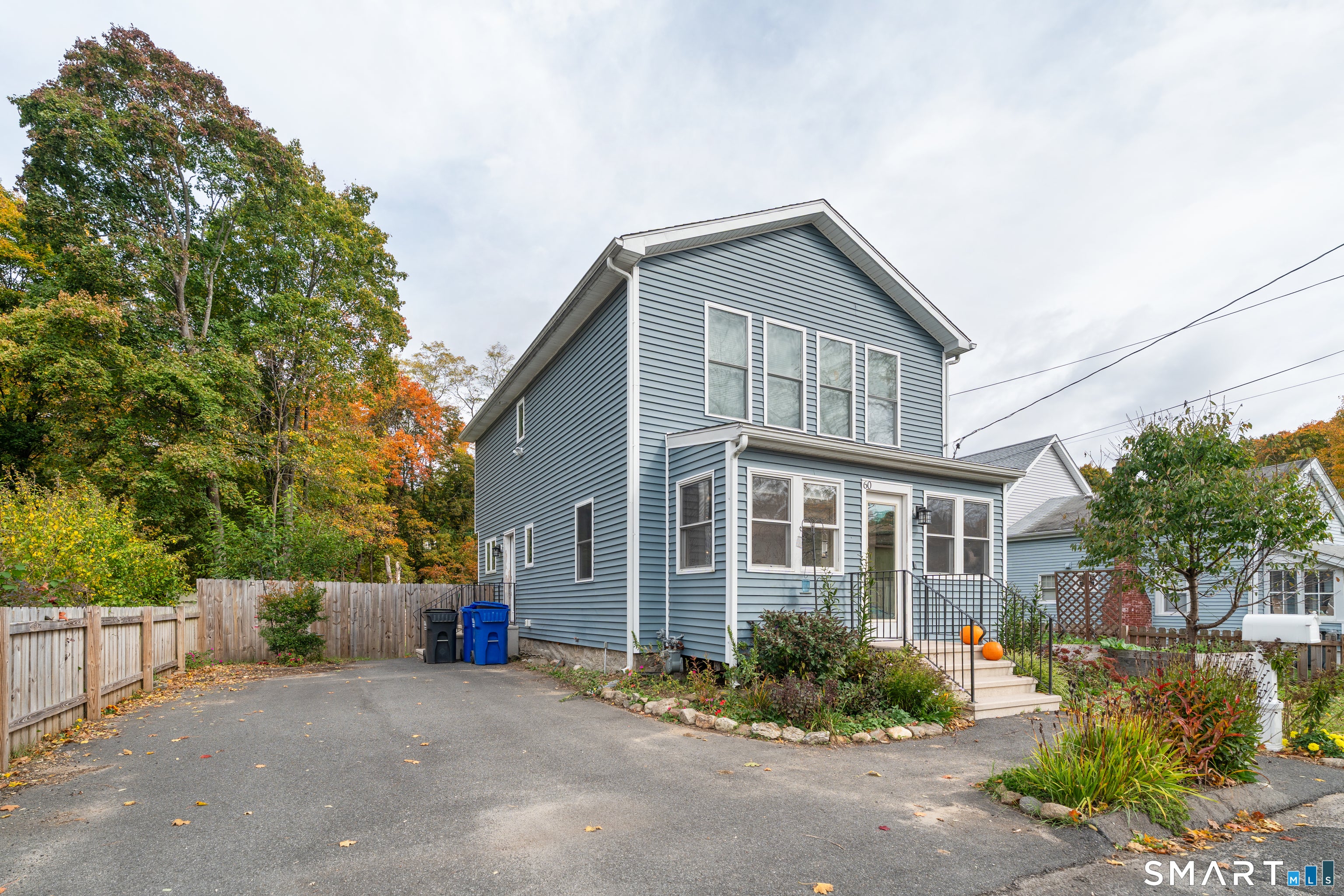 60 Rockdale Avenue