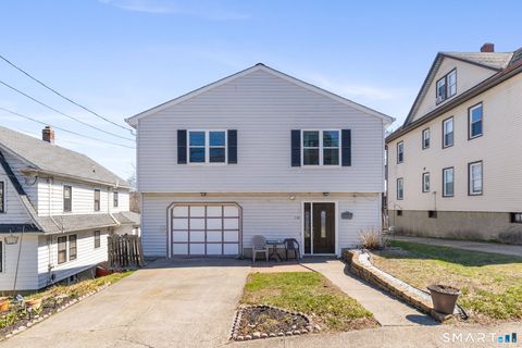 Homes For Sale - 132 Howard Avenue<br/> Ansonia, CT 06401