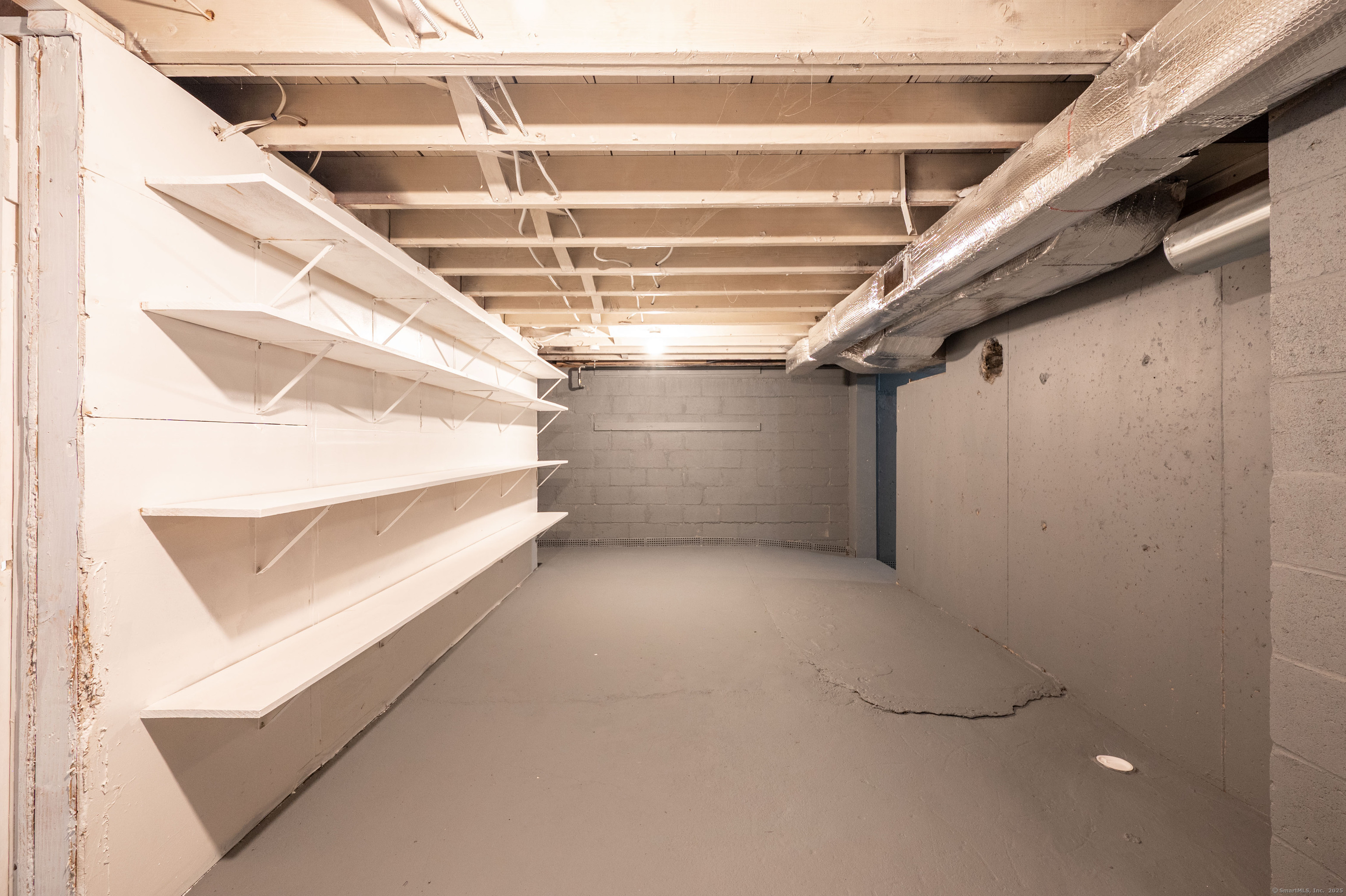 655 Skokorat Road, Beacon Falls, Connecticut image 31