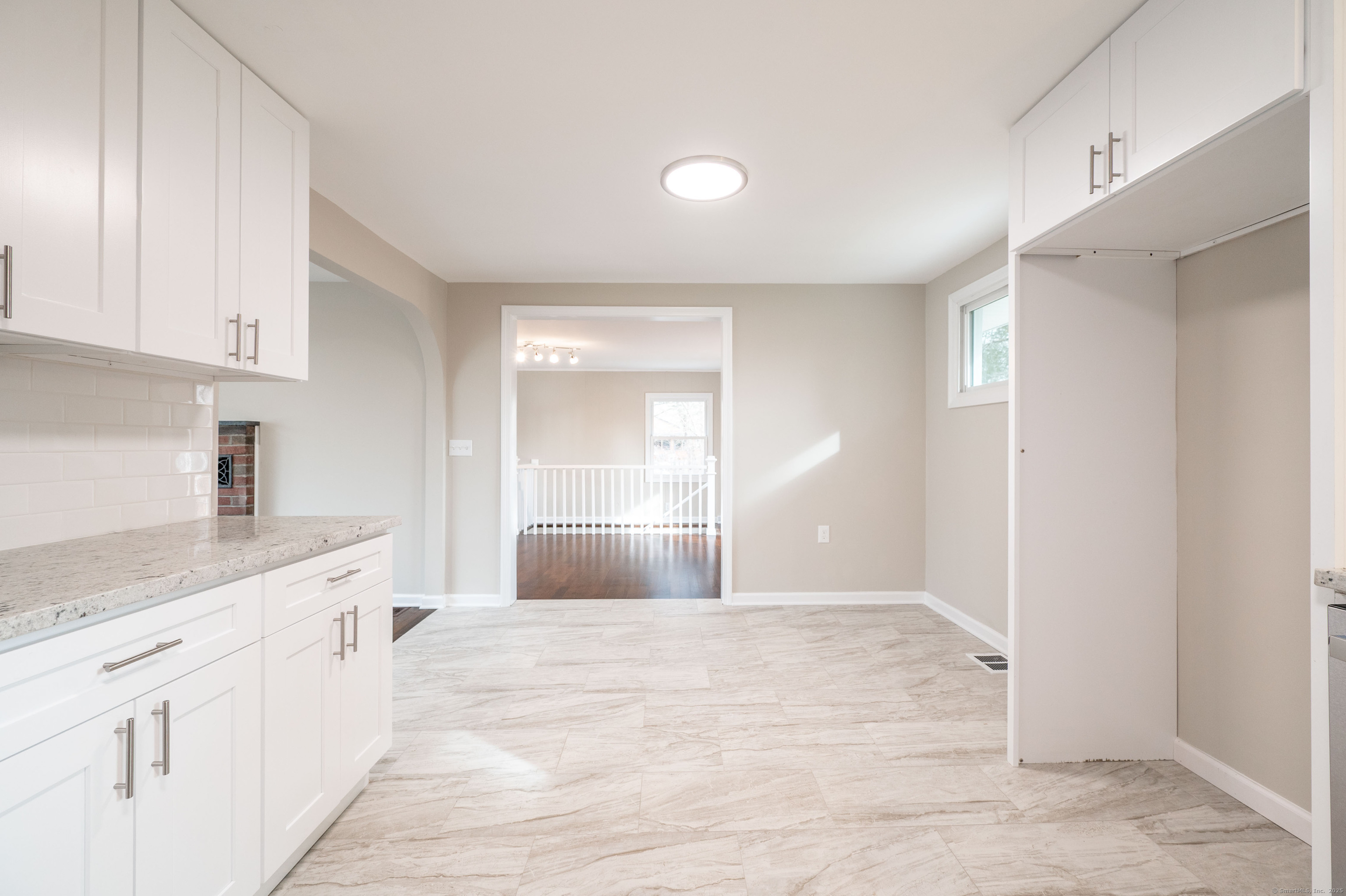 655 Skokorat Road, Beacon Falls, Connecticut image 14