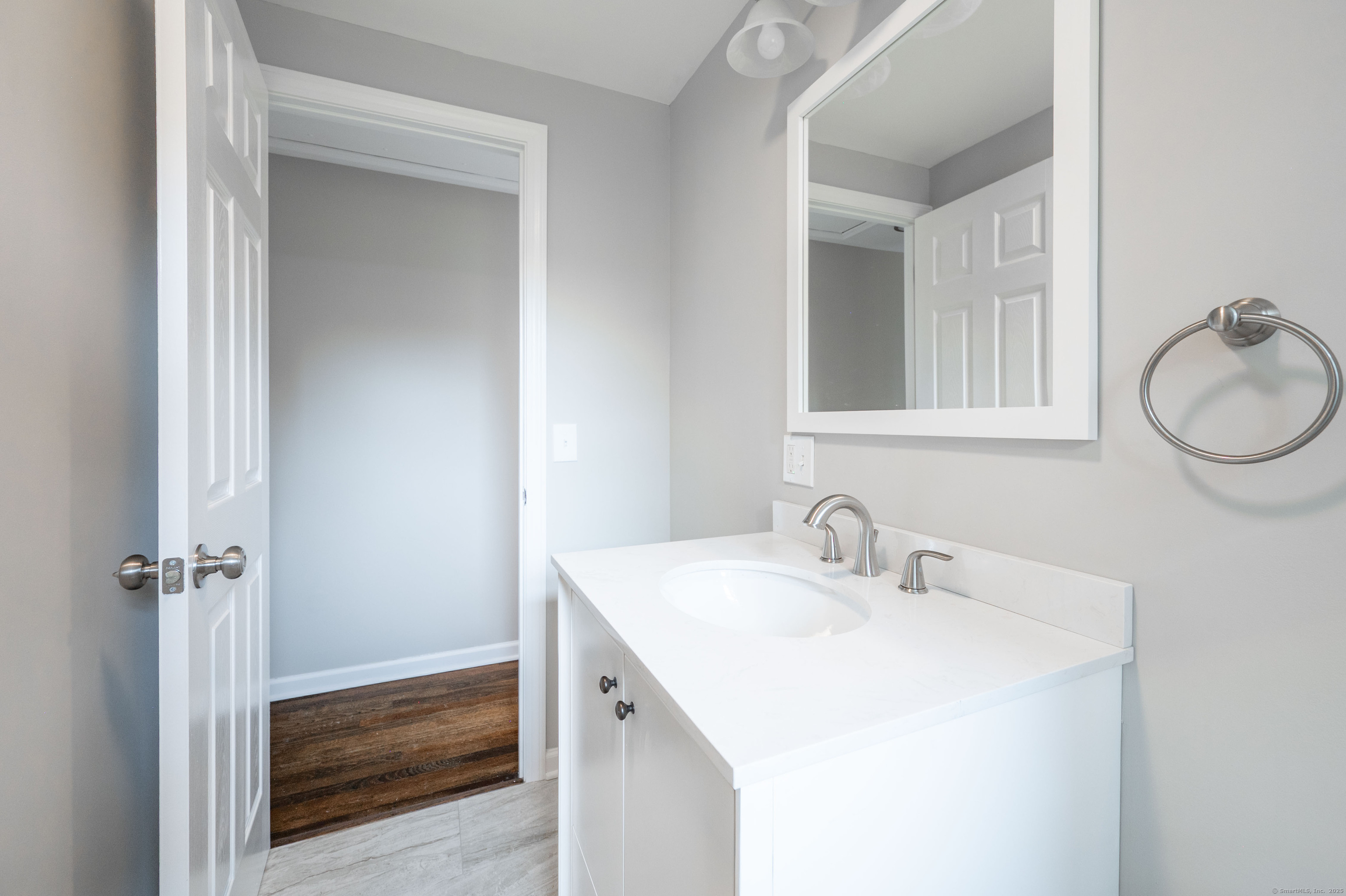 655 Skokorat Road, Beacon Falls, Connecticut image 22