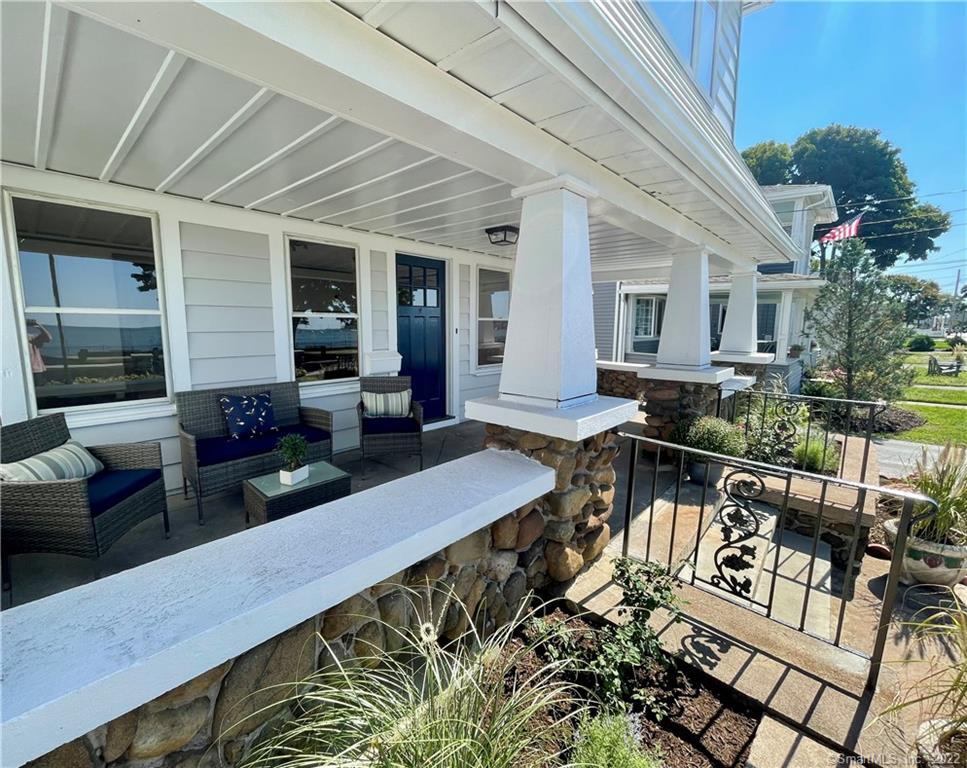 Rental Property at Townsend Avenue 2, New Haven, Connecticut - Bedrooms: 2 
Bathrooms: 1 
Rooms: 5  - $2,800 MO.