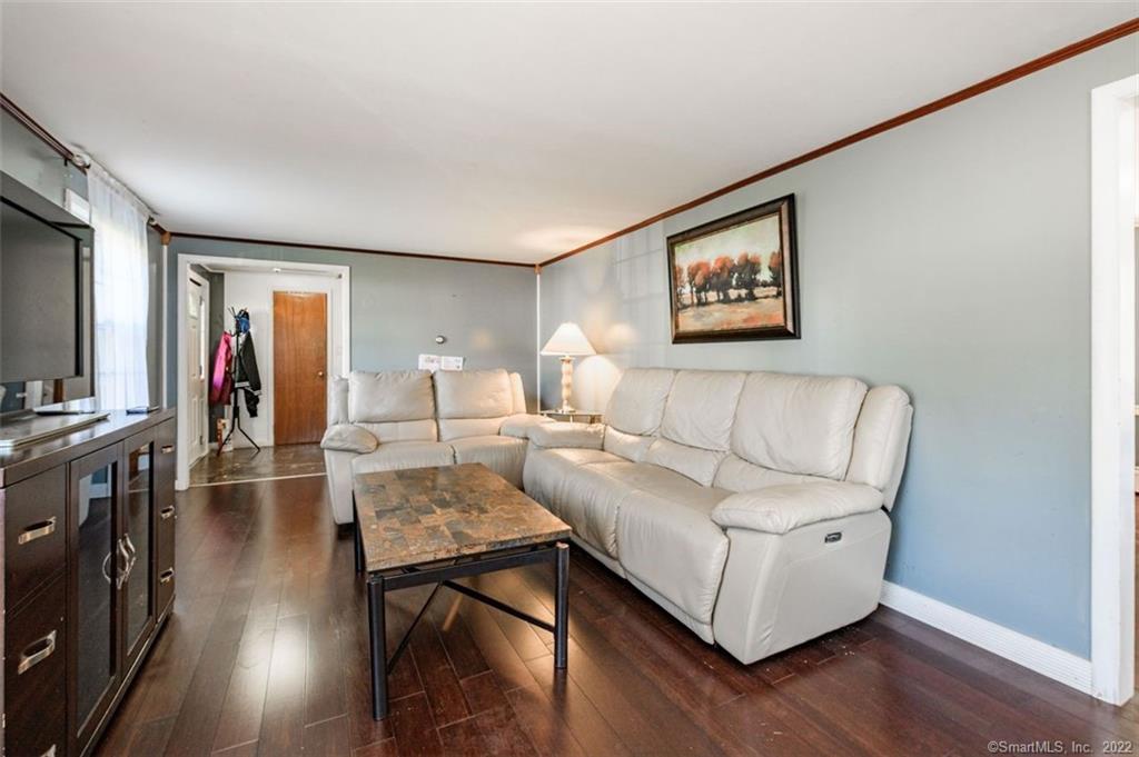 Photo 5 of 25 of 55 Stafford Avenue house