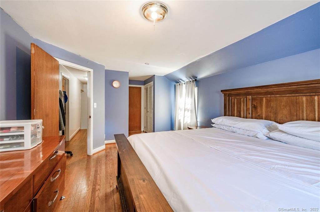 Photo 8 of 25 of 55 Stafford Avenue house