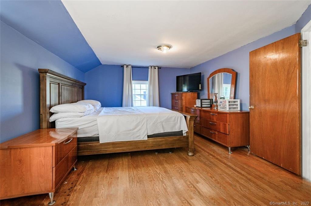 Photo 9 of 25 of 55 Stafford Avenue house
