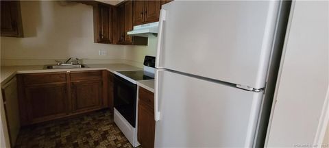 Tiny photo for 375 Glendale Avenue #D11, Bridgeport, CT 06606 (MLS # 24134016)