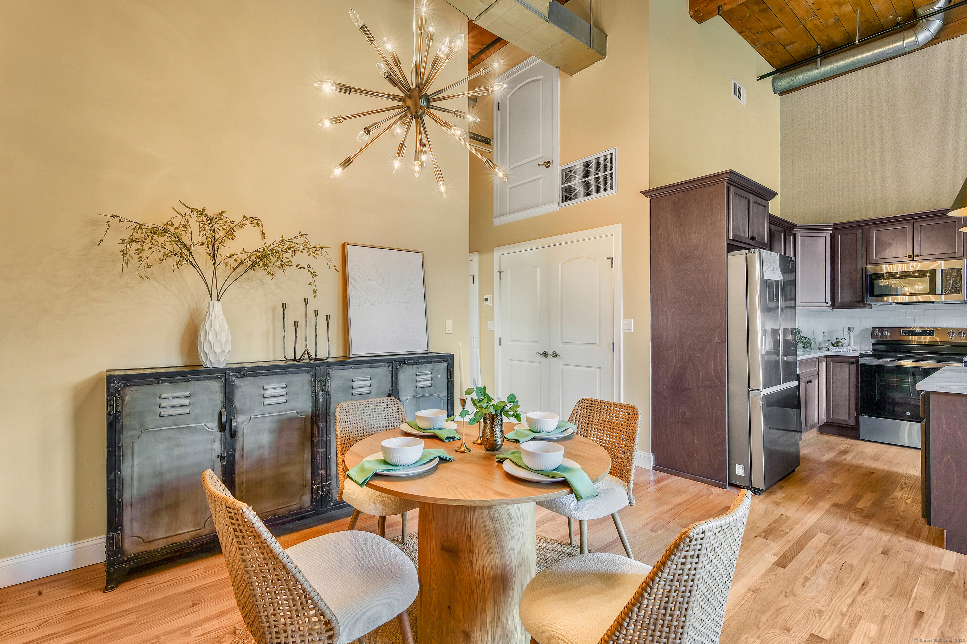 33 Mechanic Street 204