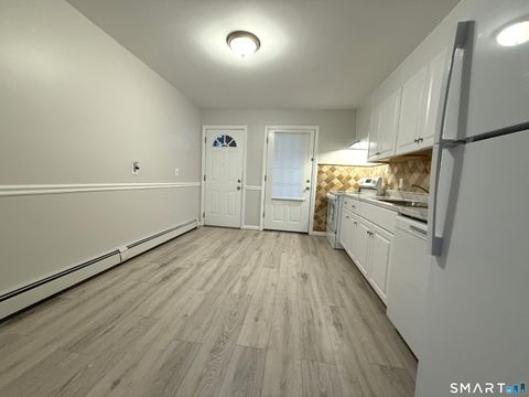 Tiny photo for 204 Cherry Hill Drive #1B, Bridgeport, CT 06606 (MLS # 24150652)