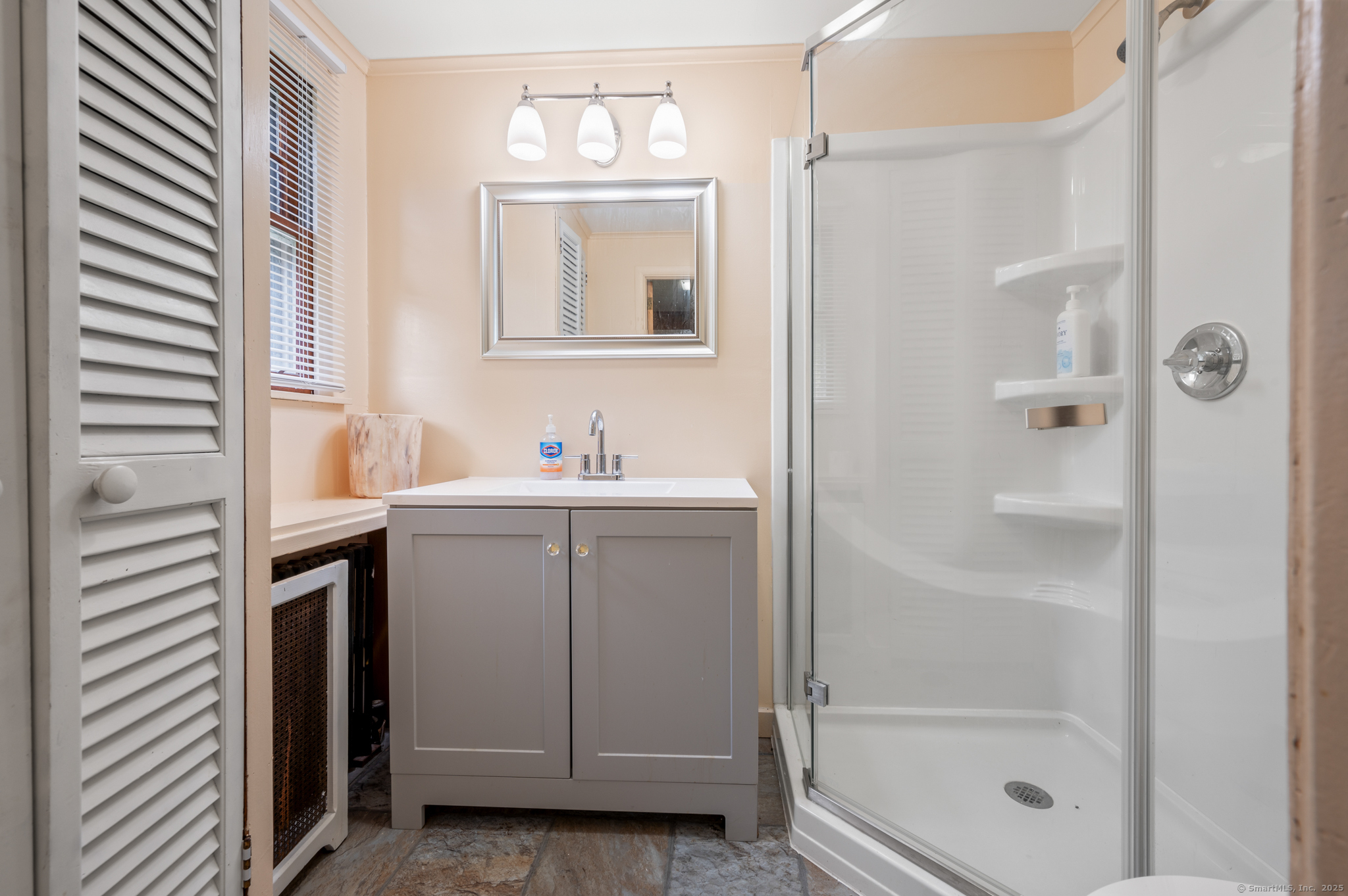 East Hartford, Connecticut 06118, United States, 2 Bedrooms Bedrooms, ,2 BathroomsBathrooms,Residential,Active,222984