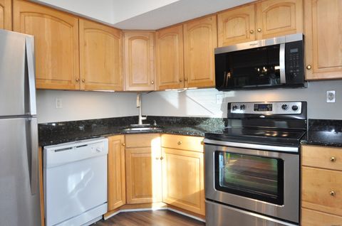 Tiny photo for 3 Farmington Meadow Drive #3, Farmington, CT 06032 (MLS # 24137160)