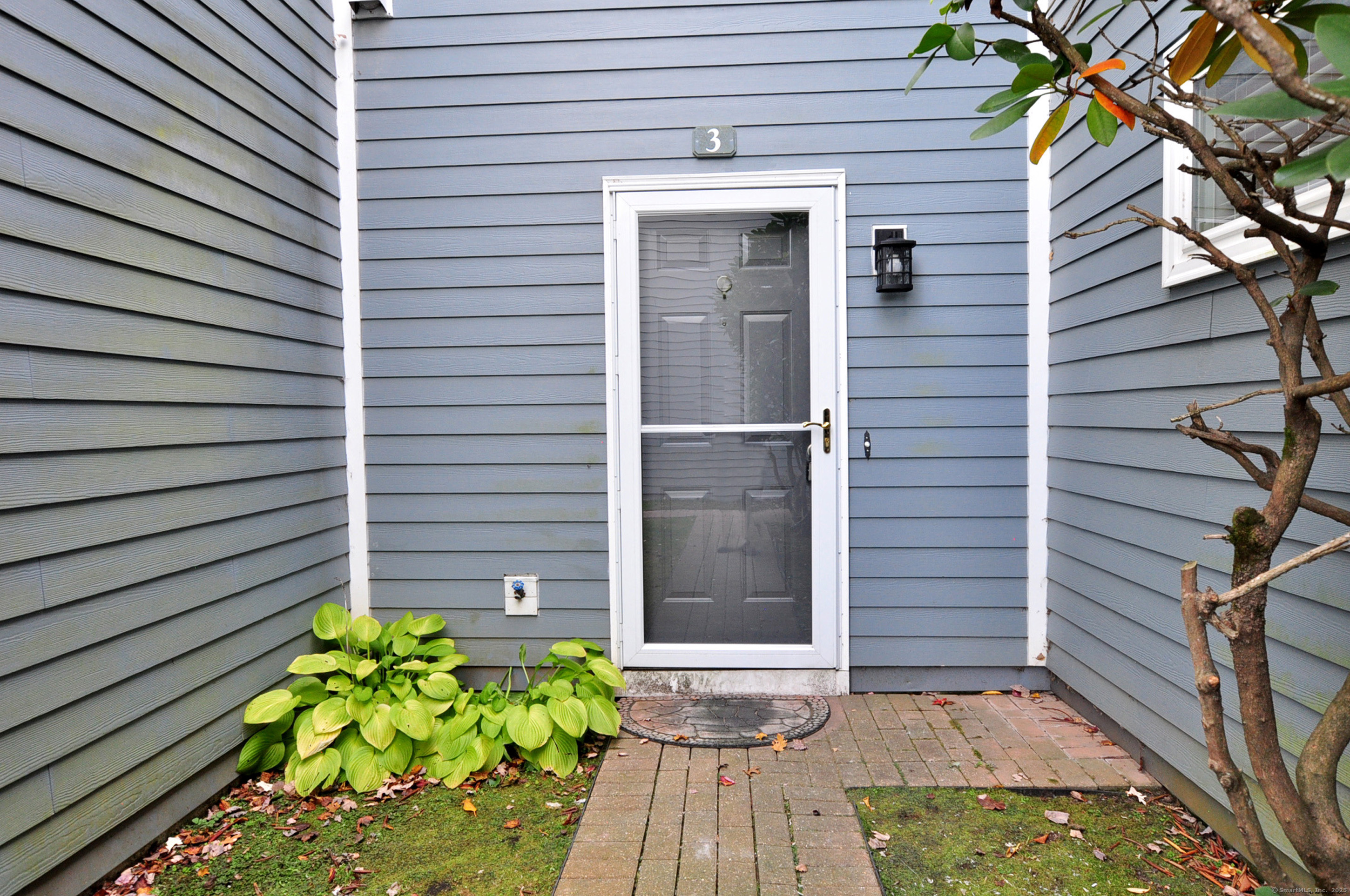 3 Farmington Meadow Drive 3