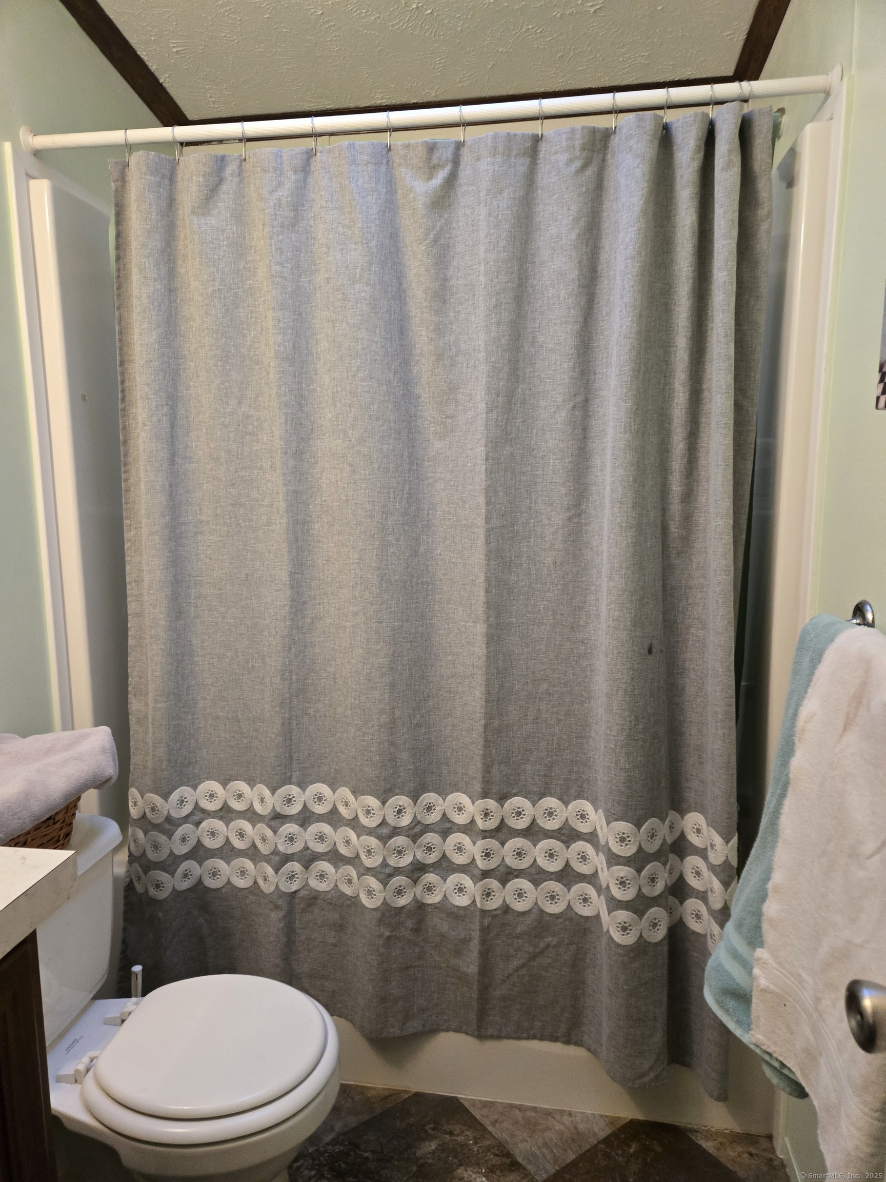 7 Pacemaker Avenue, Norwich, Connecticut image 8