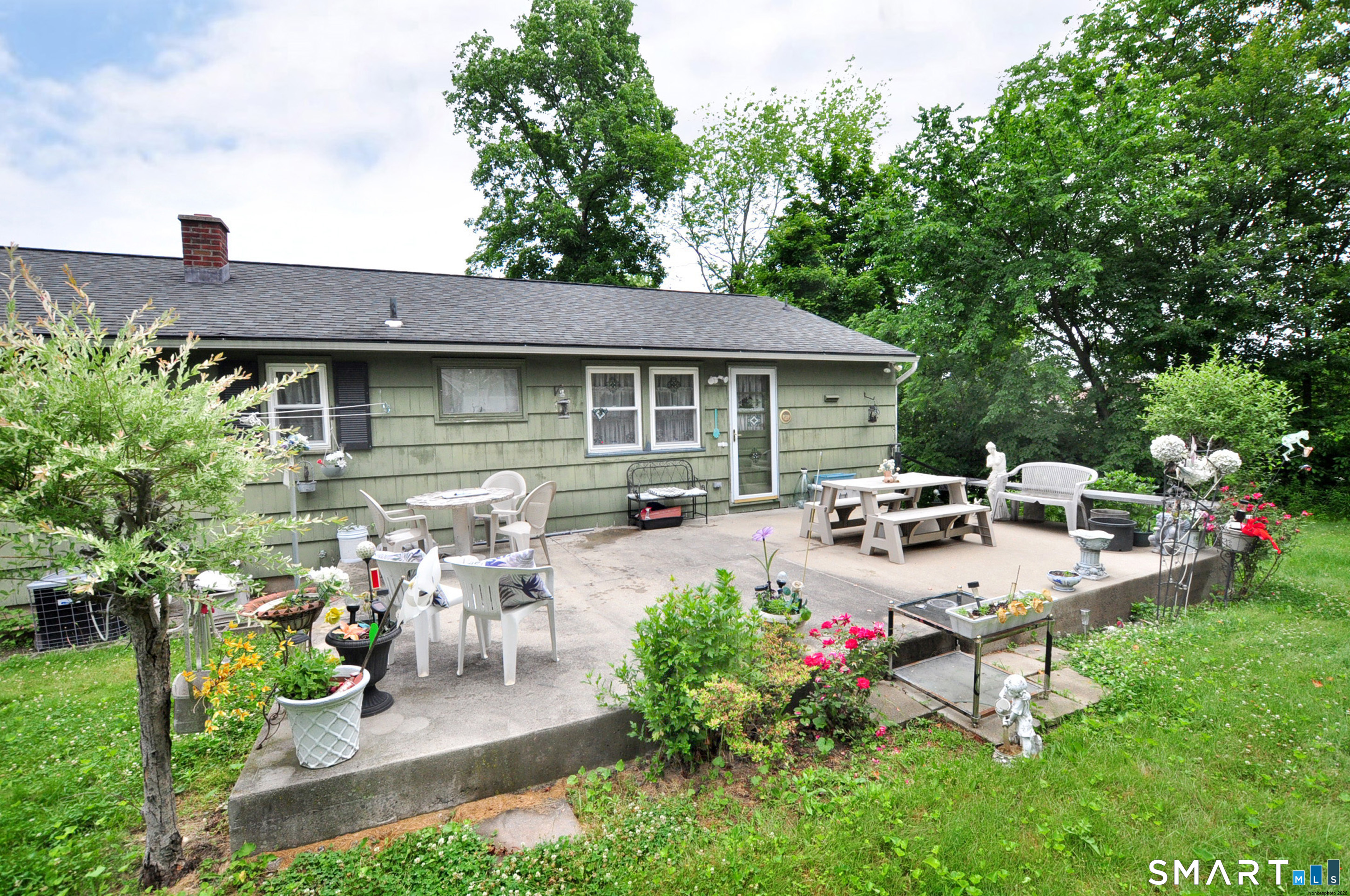 152 Saugus Avenue