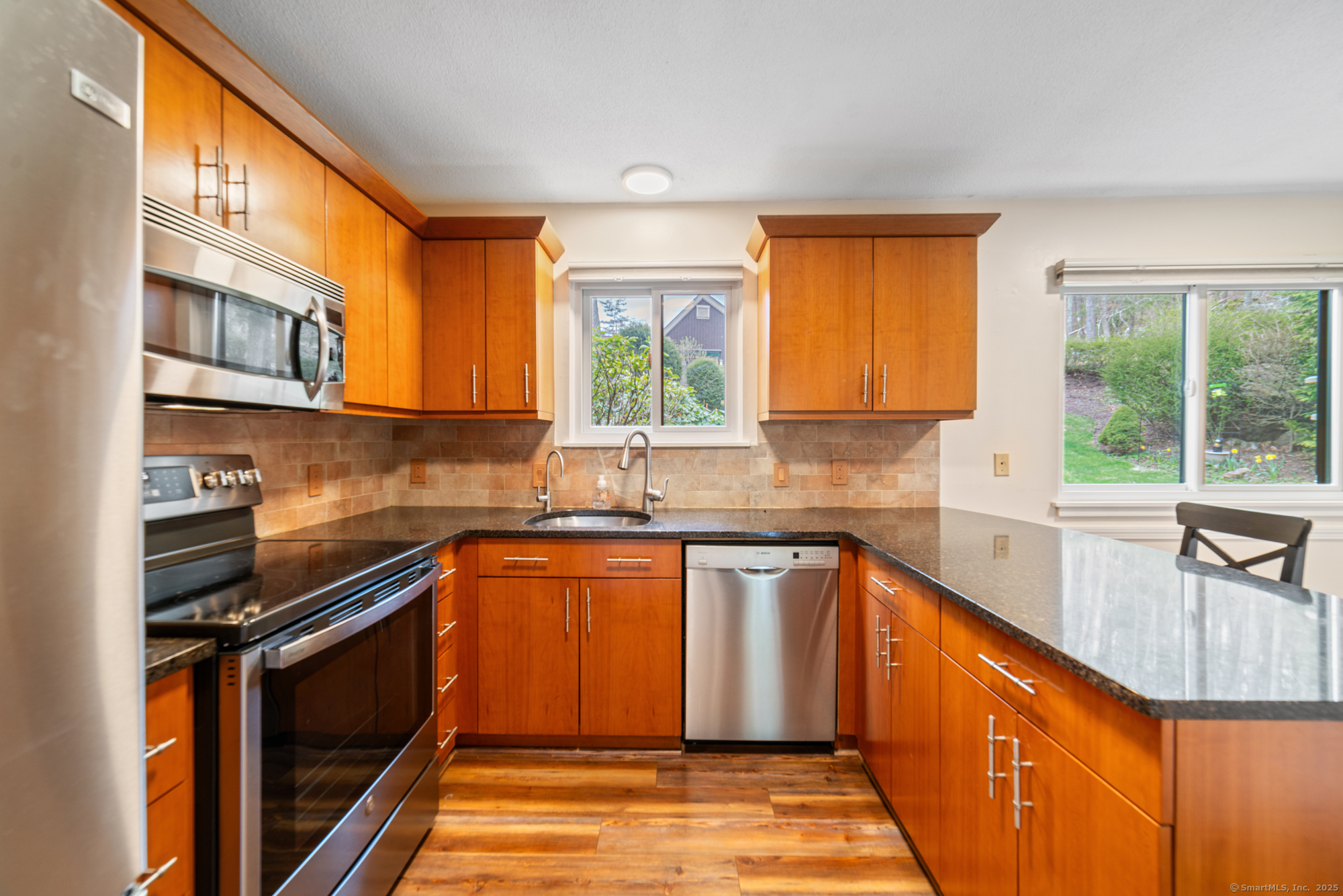246 Heritage Village #A, Southbury, Connecticut image 5