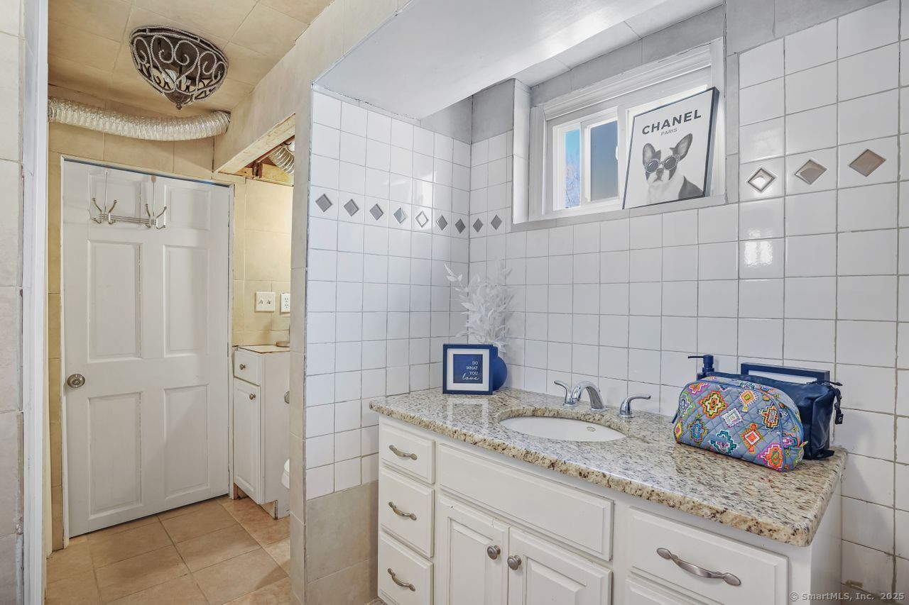 3170 Old Town Road, Bridgeport, Connecticut image 26