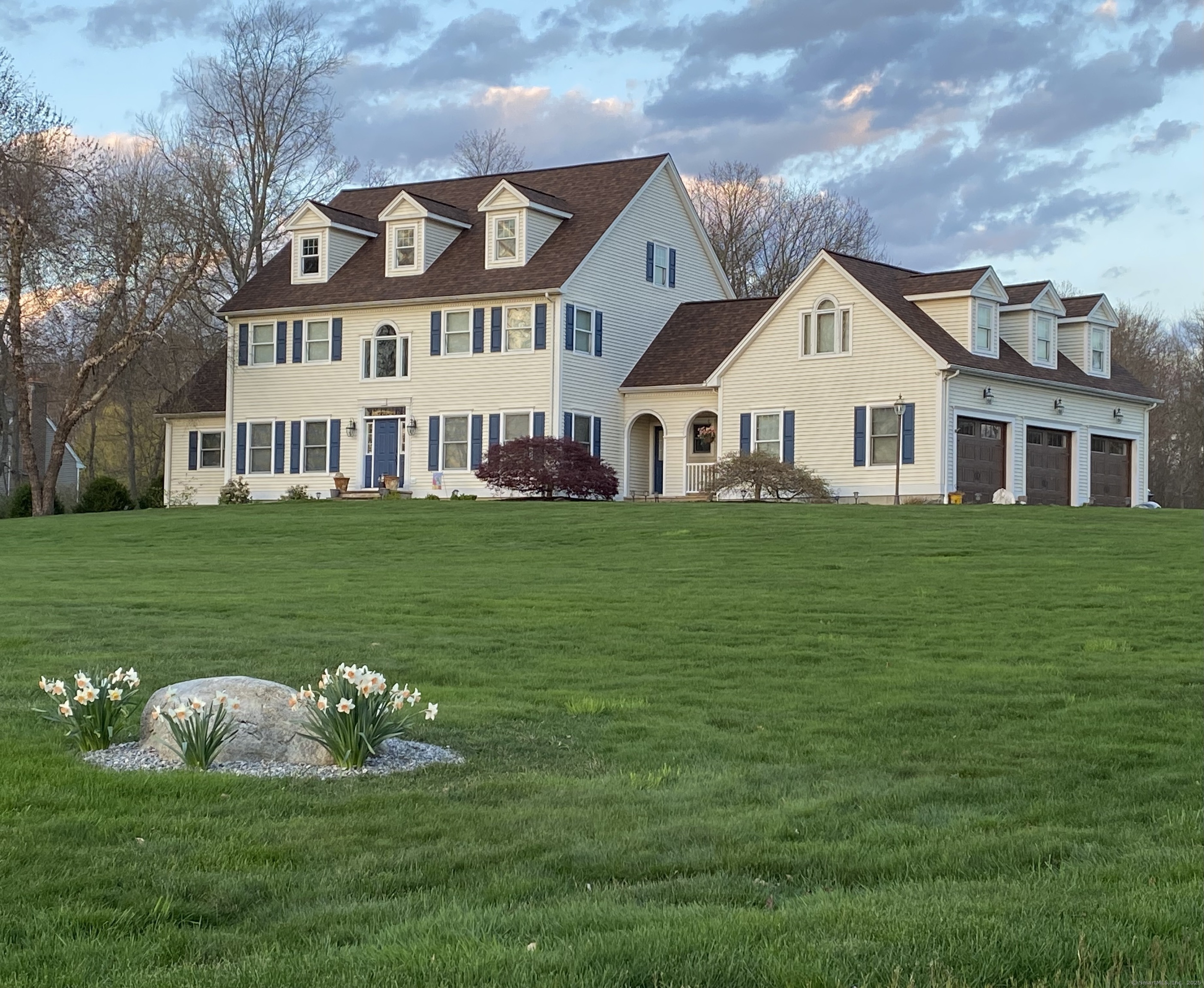 18 Schaeffer Road, Bethany, Connecticut image 2