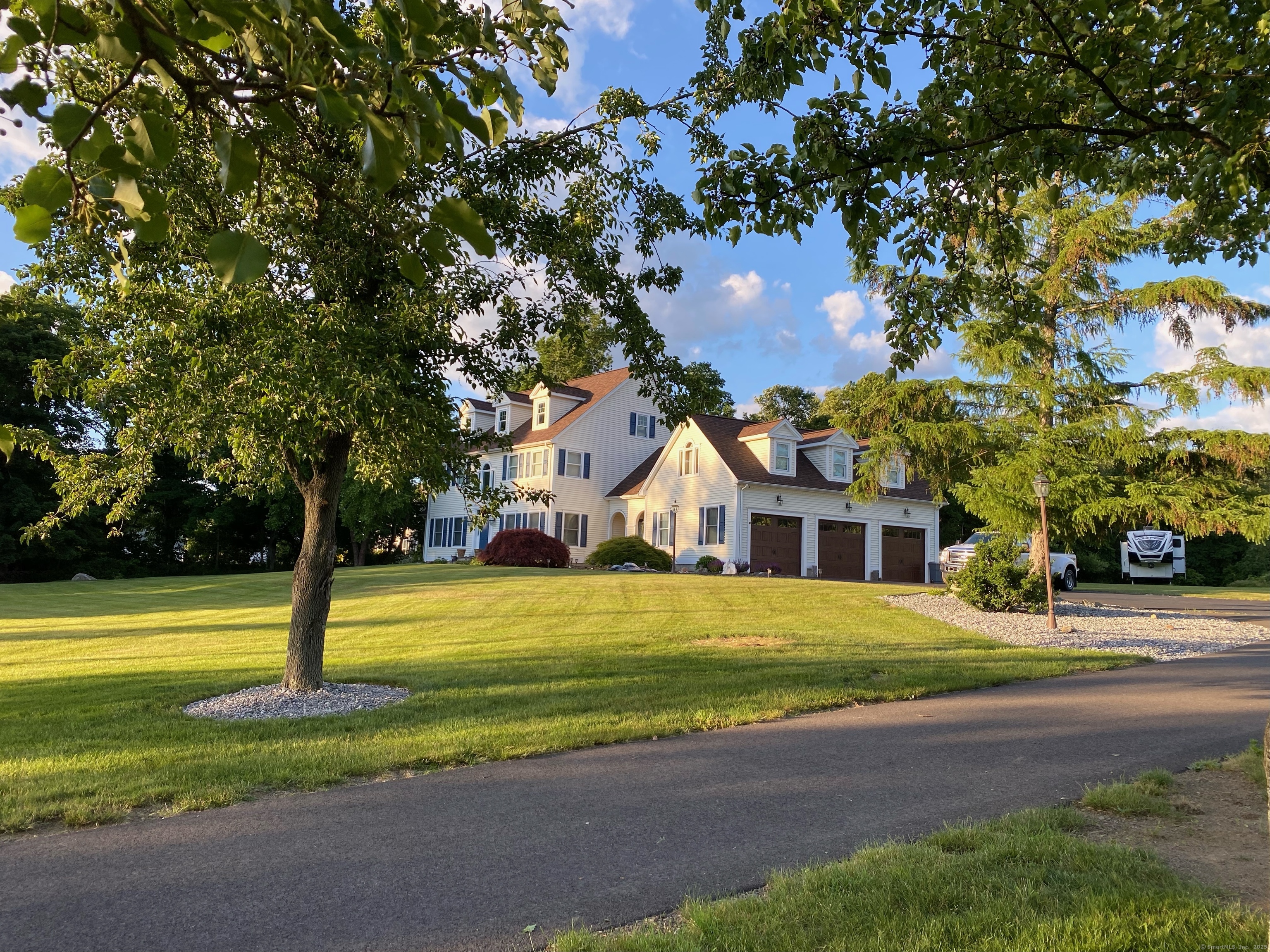 18 Schaeffer Road, Bethany, Connecticut image 5